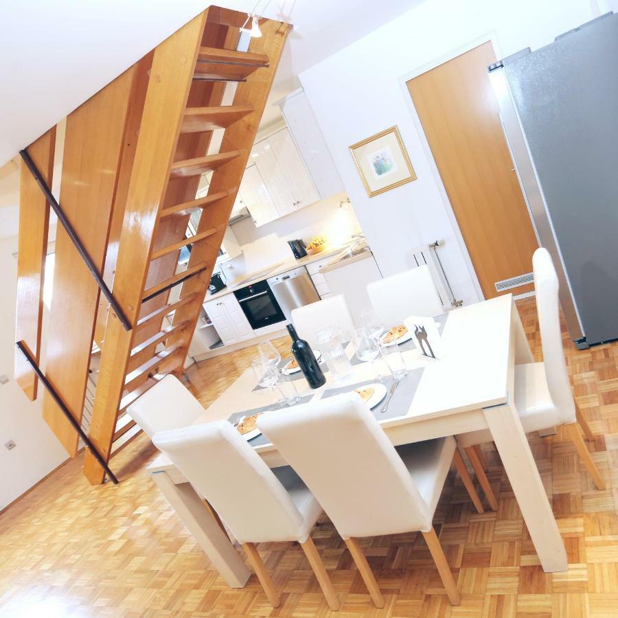Penthouse Apartment *